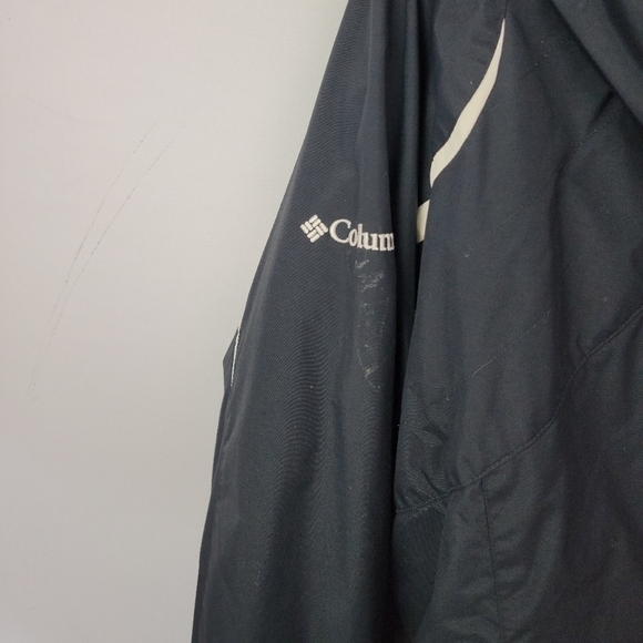 Women's 2X Columbia Hardshell Jacket - Picture 6 of 6